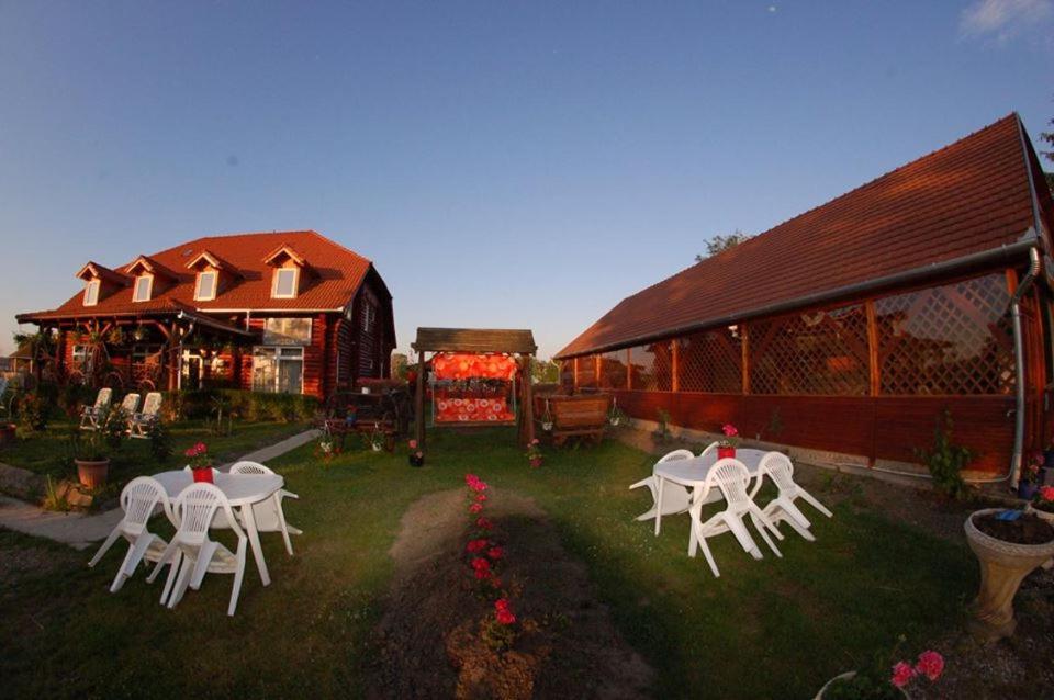 Bed and Breakfast Roenk-Wellness Panzio Mezopeterd Екстер'єр фото