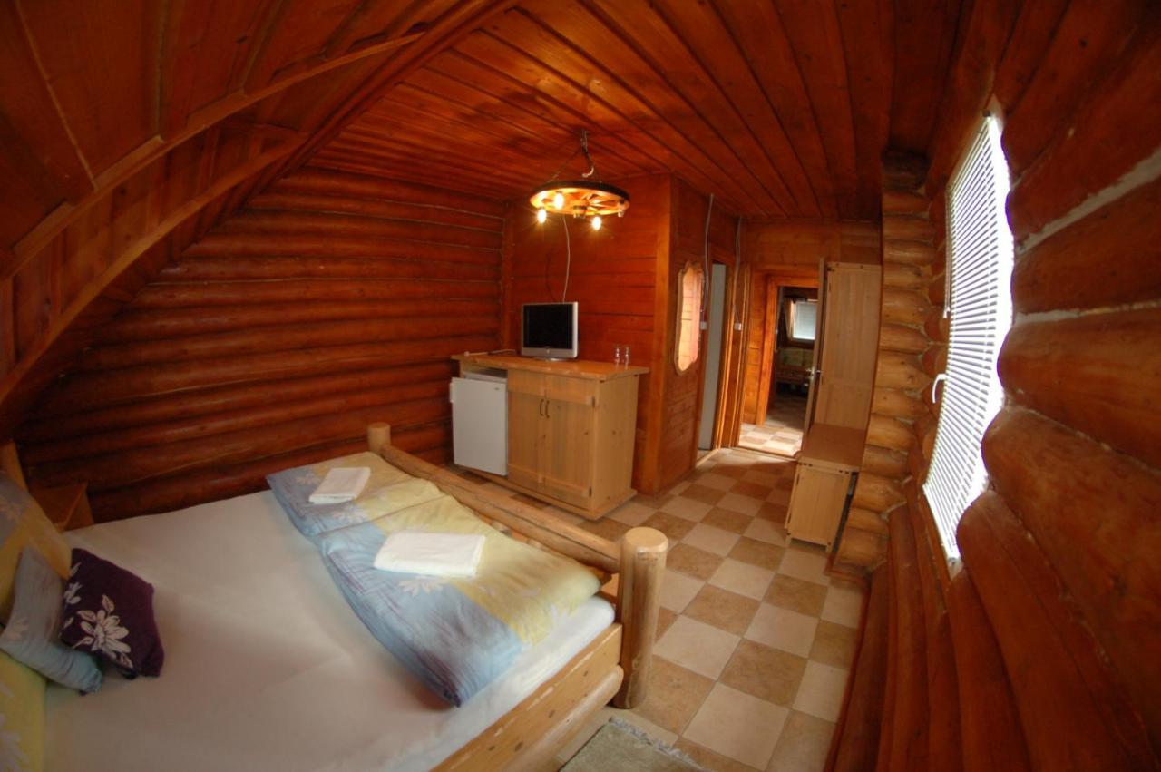 Bed and Breakfast Roenk-Wellness Panzio Mezopeterd Екстер'єр фото