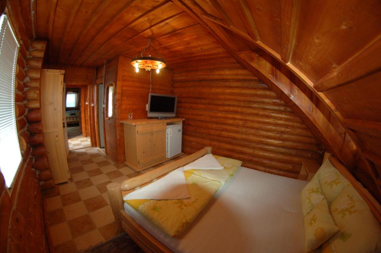 Bed and Breakfast Roenk-Wellness Panzio Mezopeterd Екстер'єр фото